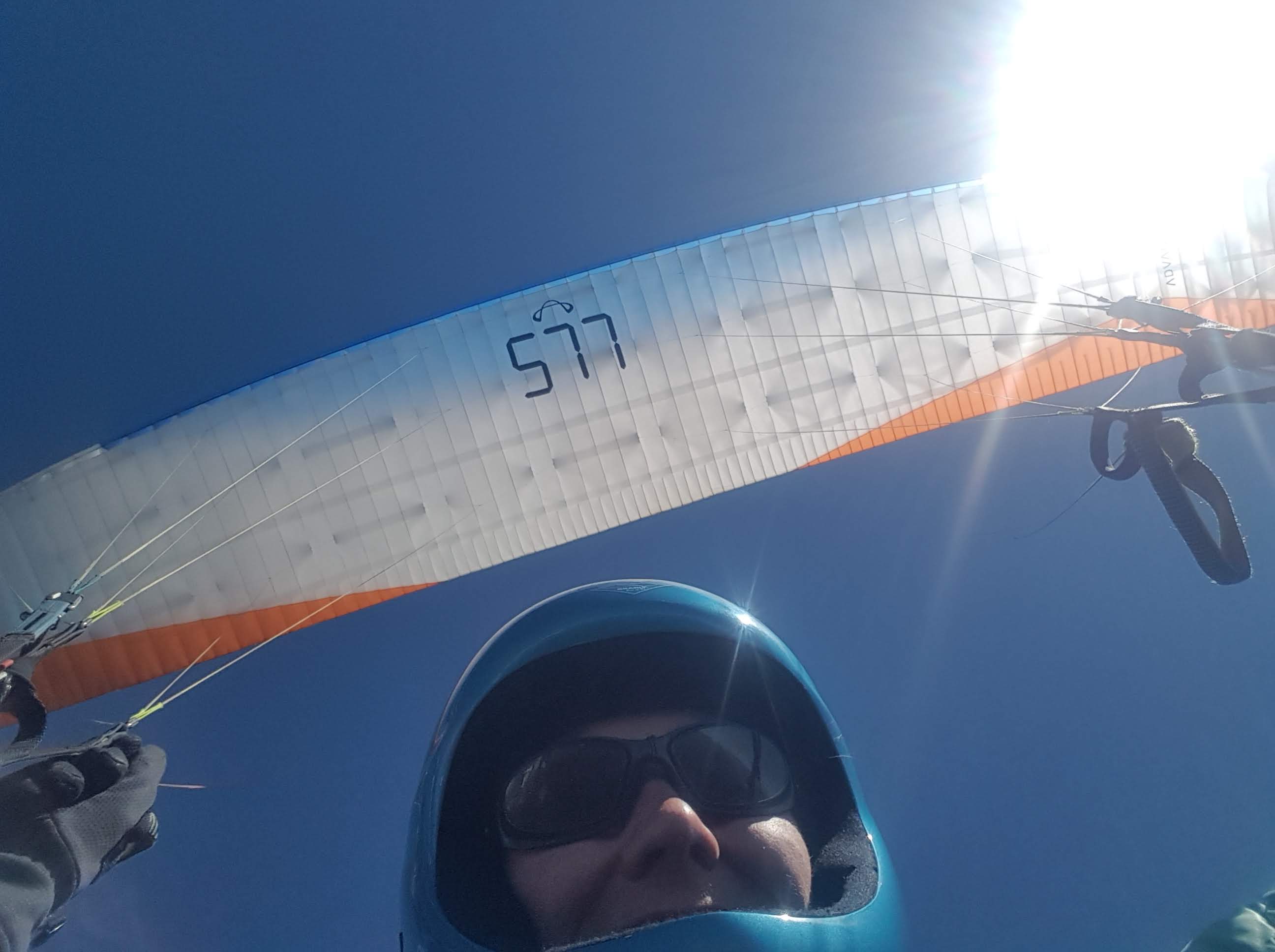 Karlien met haar Advance Sigma 10 in Hollandse kleuren